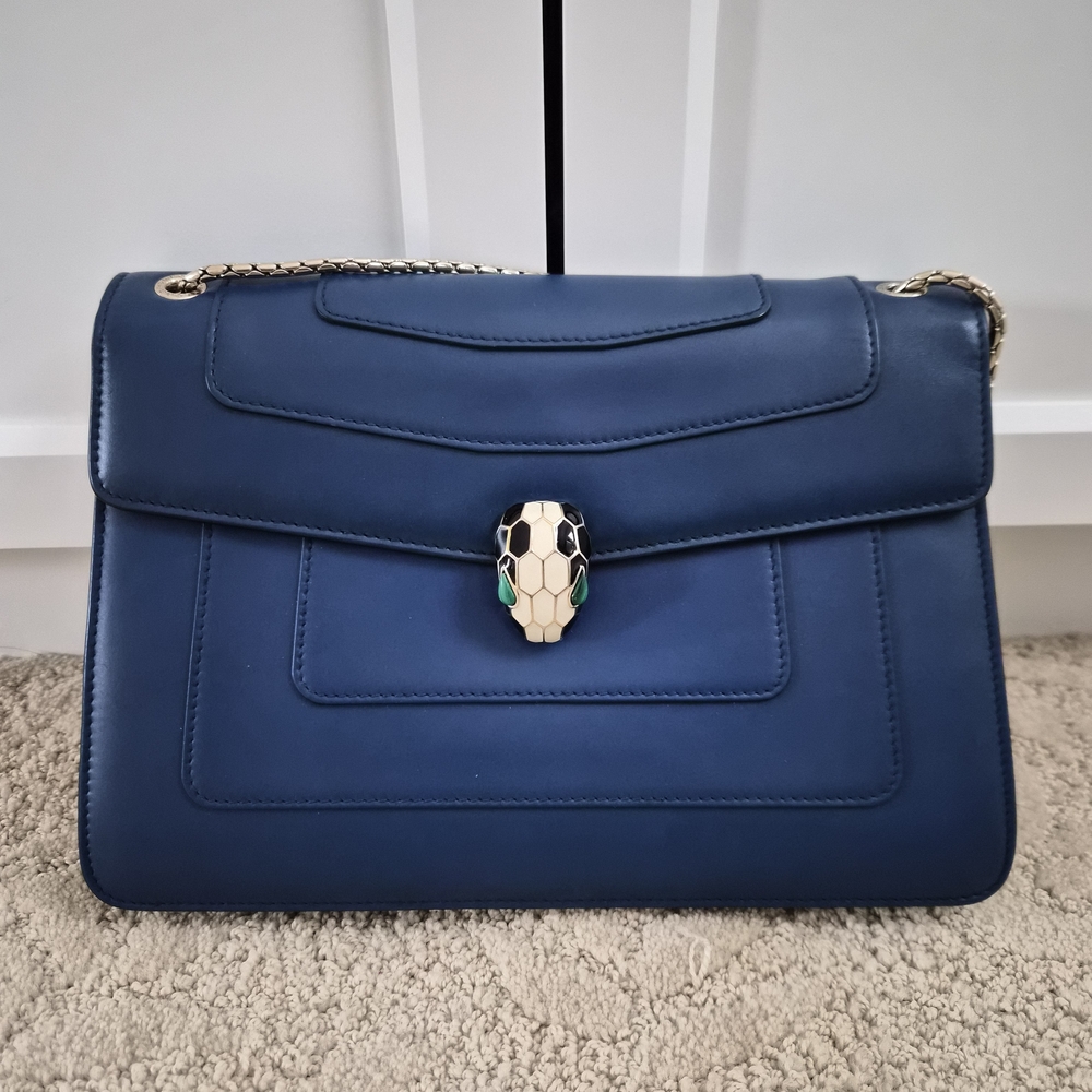 ⛔️SOLD⛔️Authentic BVLGARI Elegant Serpenti Forever Handbag with silver Chain